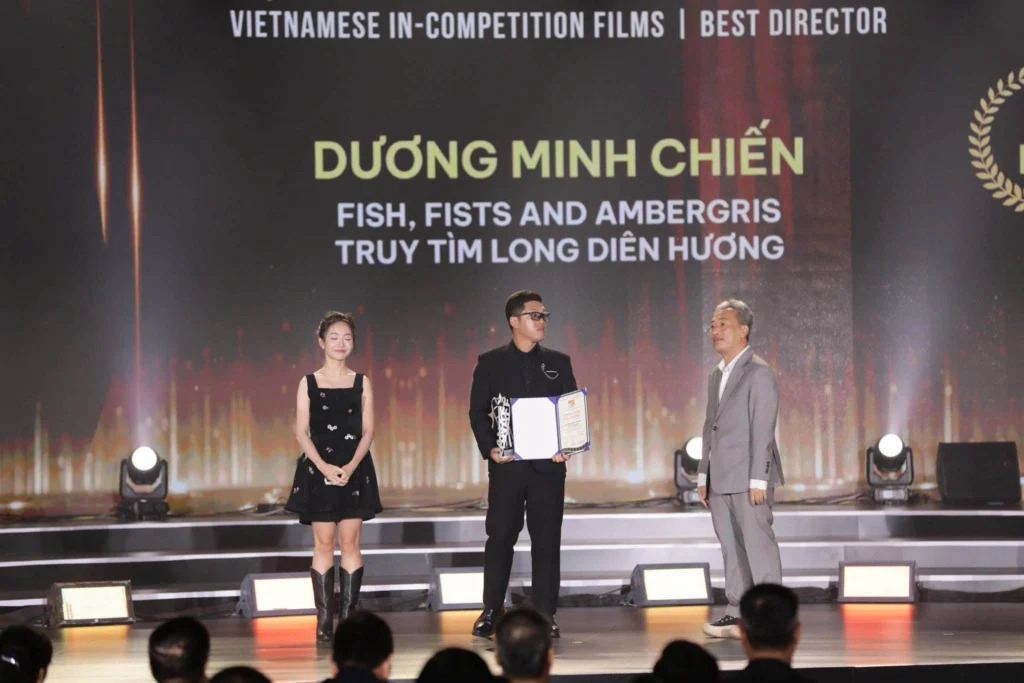 tu-chien-tren-khong-thang-lon-tai-lien-hoan-phim-chau-a-da-nang-2026 11