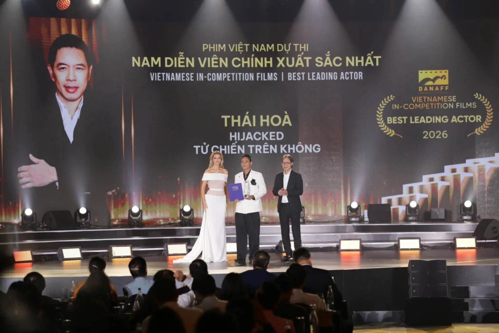 tu-chien-tren-khong-thang-lon-tai-lien-hoan-phim-chau-a-da-nang-2026 2