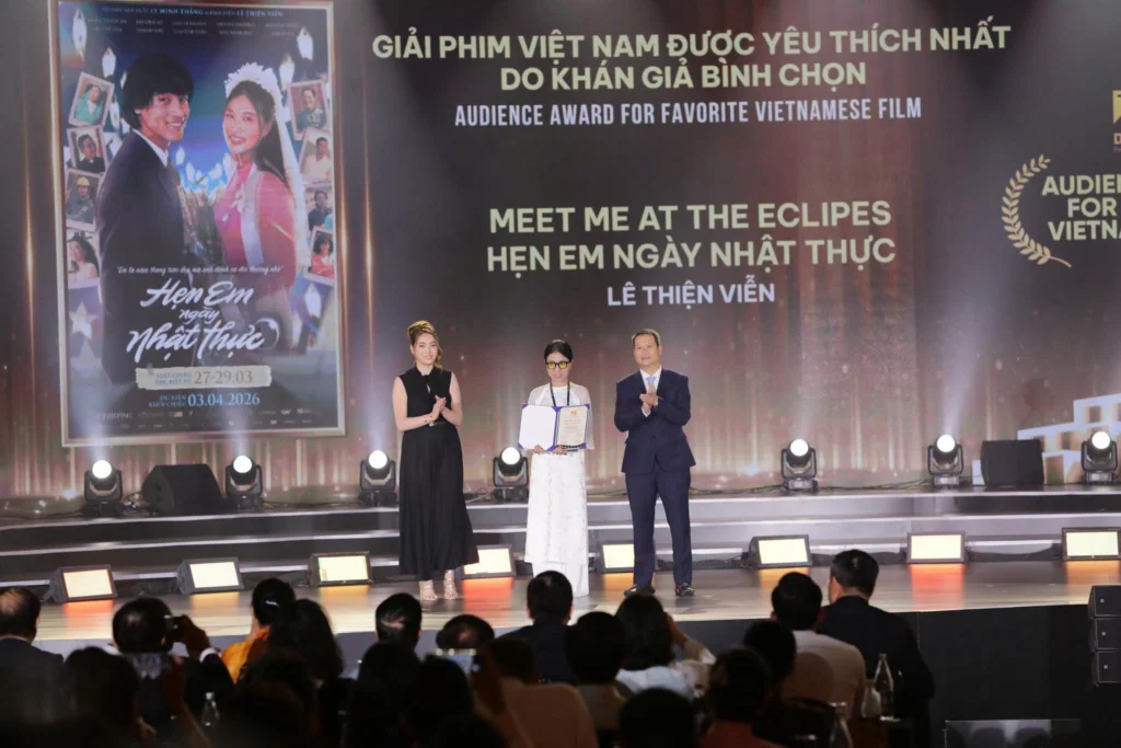 tu-chien-tren-khong-thang-lon-tai-lien-hoan-phim-chau-a-da-nang-2026 5