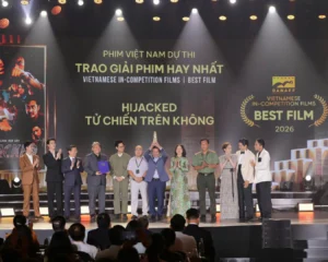 tu-chien-tren-khong-thang-lon-tai-lien-hoan-phim-chau-a-da-nang-2026 thum