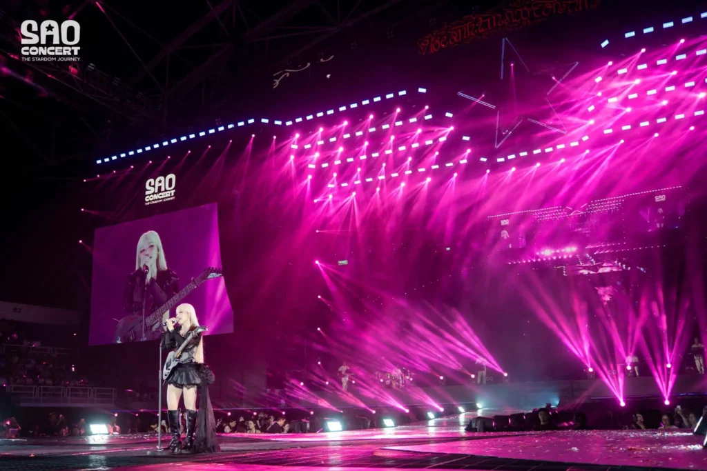 vuong-binh-don-sinh-nhat-ben-grey-d-phung-khanh-linh-tai-sao-concert 30