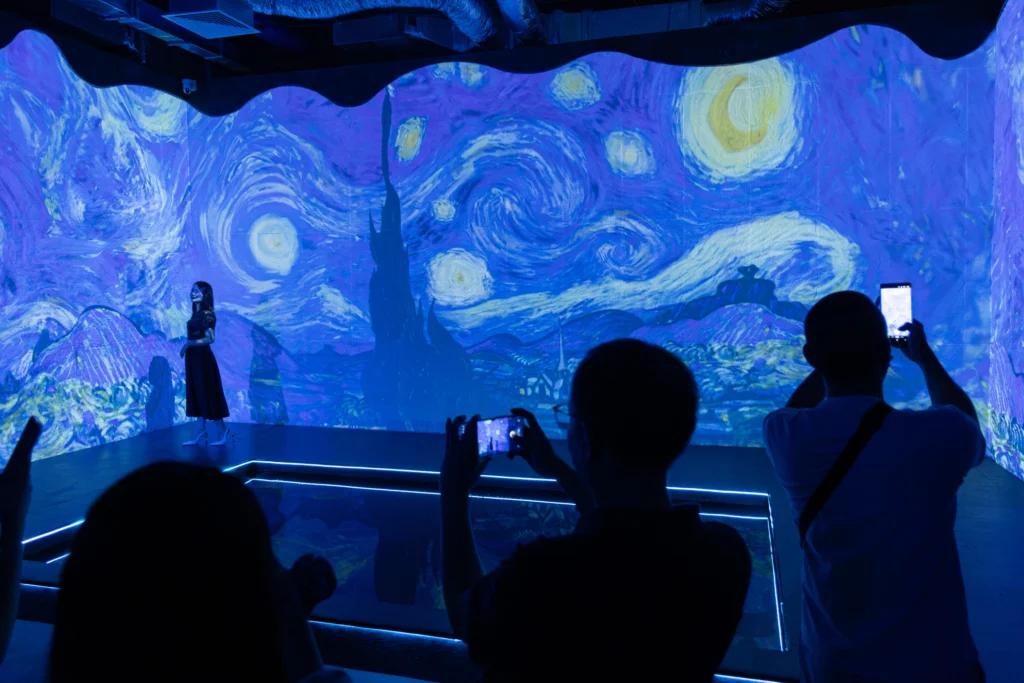 Khi những vì sao của Van Gogh không còn nằm yên trên tranh_2