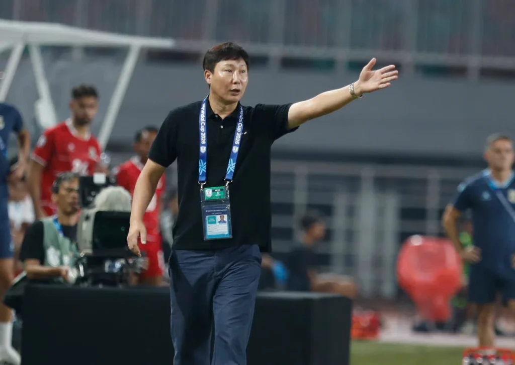 Màn cao tay của HLV Kim Sang-sik trước Indonesia_5