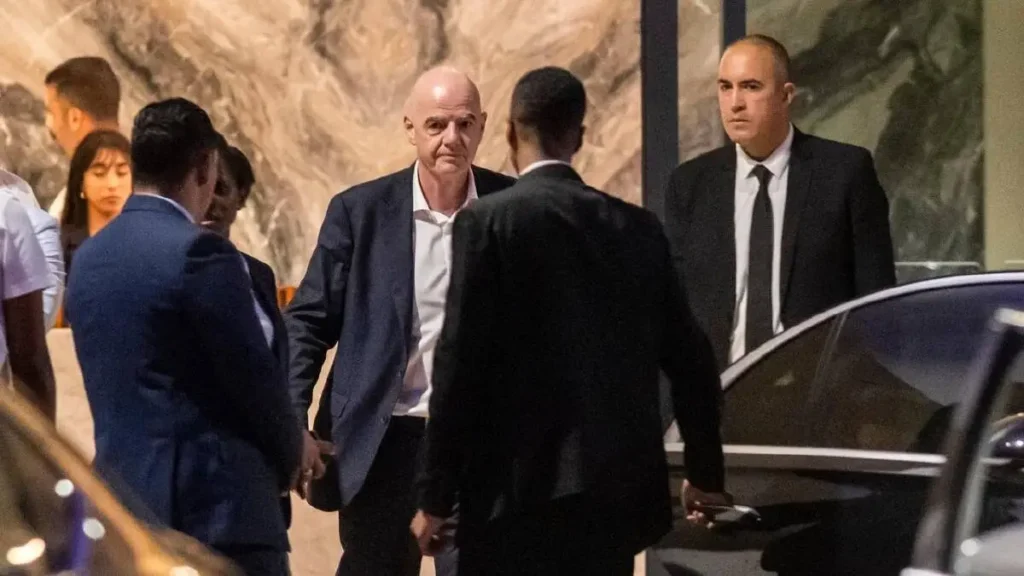 UEFA muốn kết thúc thời đại Infantino_3