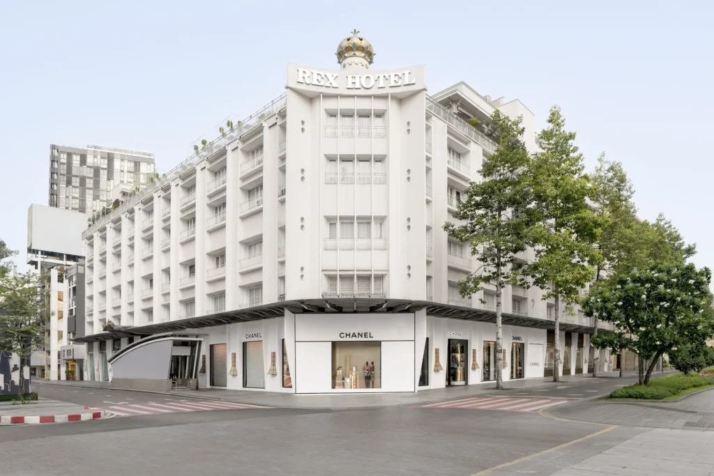 chanel_chanel-unveils-its-newly-expanded-fashion-boutique-at-rex-hotel-ho-chi-minh-city-1-1-HD