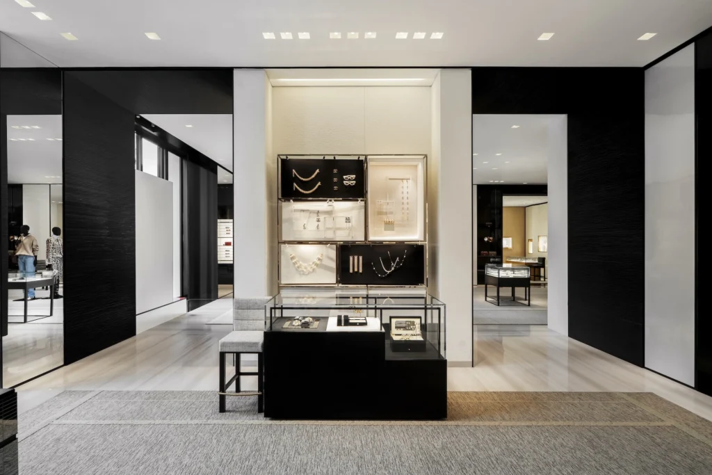 chanel_chanel-unveils-its-newly-expanded-fashion-boutique-at-rex-hotel-ho-chi-minh-city-8-HD