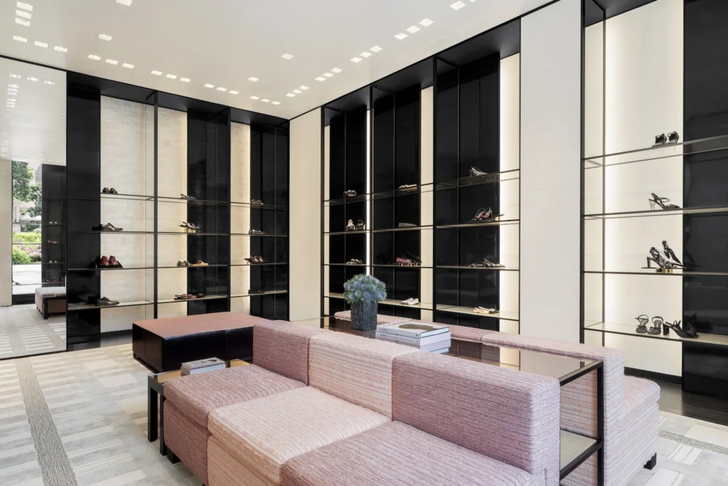 chanel_chanel-unveils-its-newly-expanded-fashion-boutique-at-rex-hotel-ho-chi-minh-city-9-HD