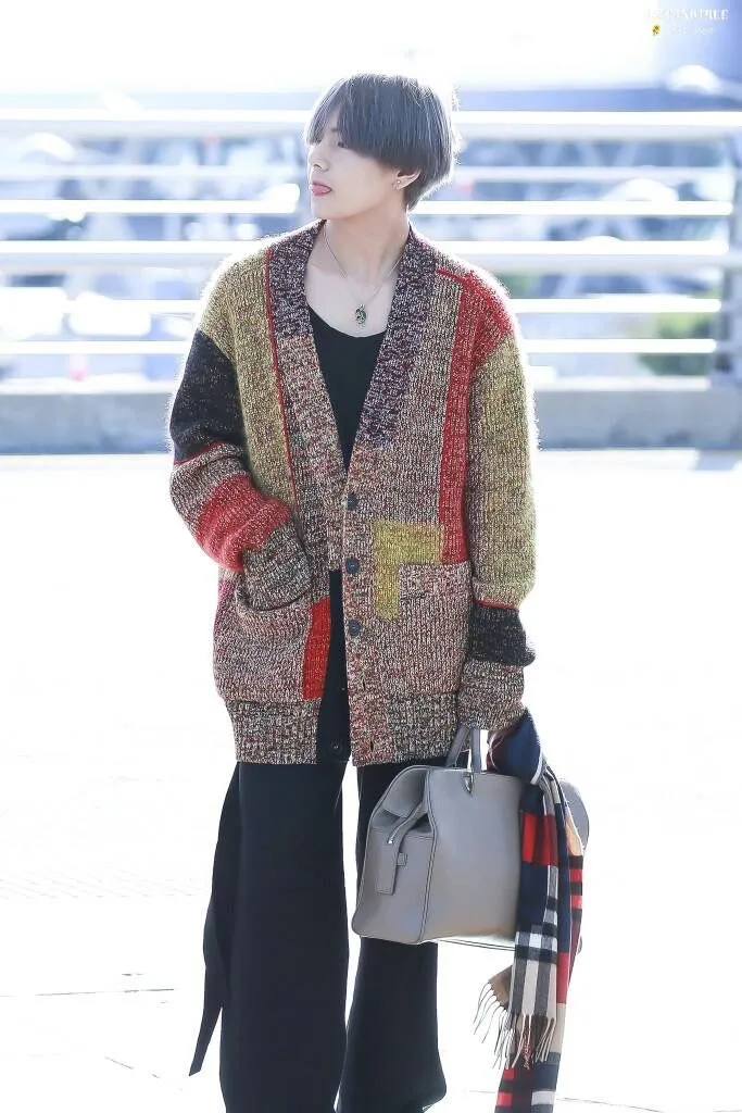 Cách mix đồ với áo cardigan dài