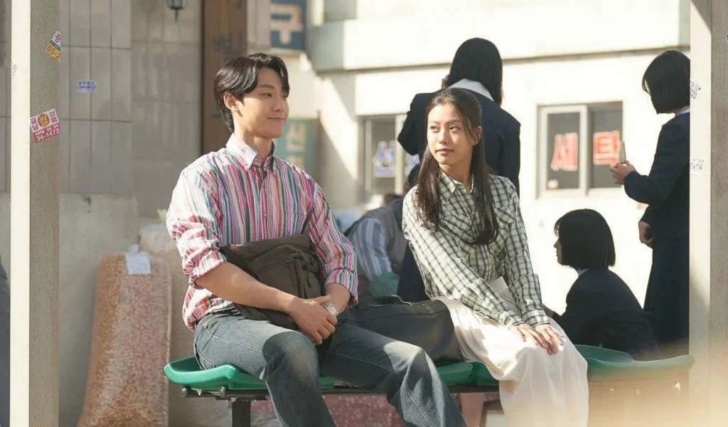 Phim của Lee Do Hyun: Tuổi trẻ của tháng năm - Youth of May (2021)
