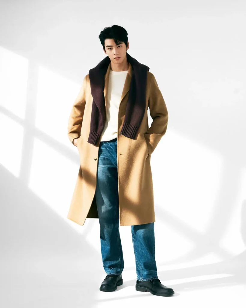 Áo khoác dạ phối áo thun trắng và quần jeans