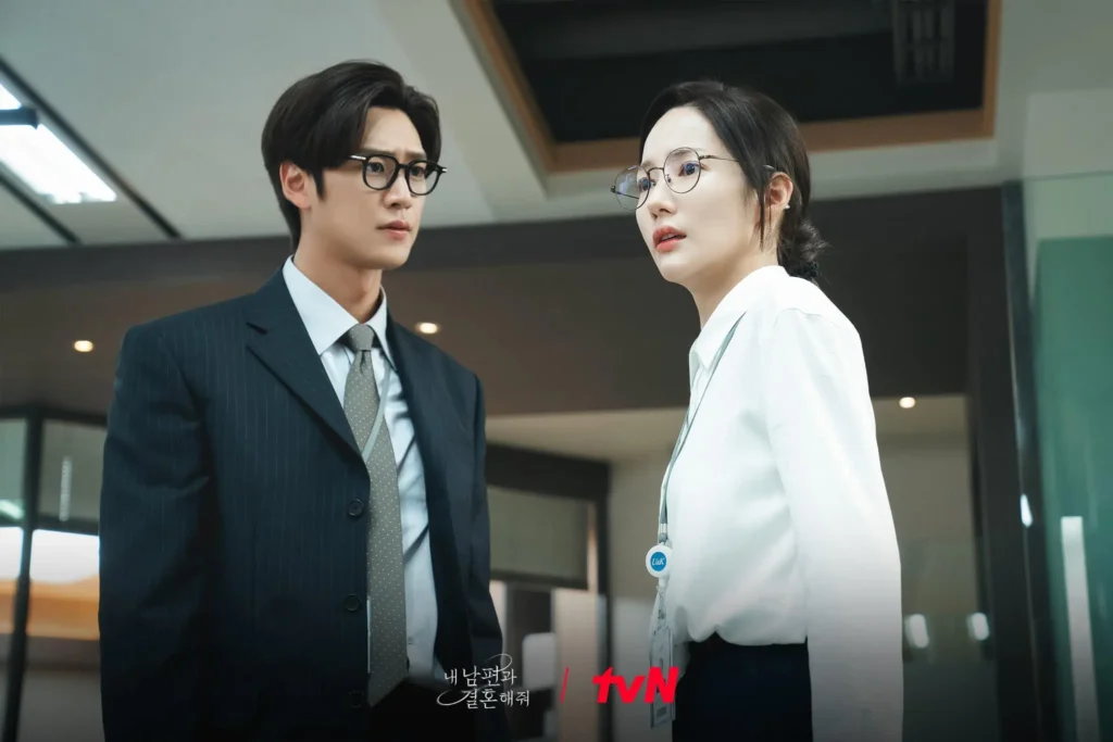 Phim ngoại tình Hàn Quốc: Cô đi mà lấy chồng tôi – Marry My Husband (2024)