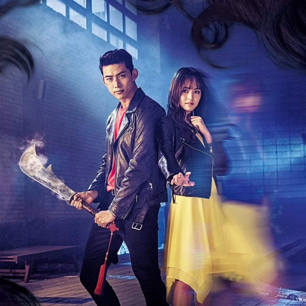 Phim siêu năng lực Hàn Quốc: Chiến nào, ma kia! – Bring It On, Ghost (2016)

