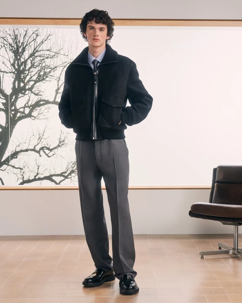 LOUIS-VUITTON-MENrsquoS-FORMAL-SPRING-SUMMER-2027-LOOK-10