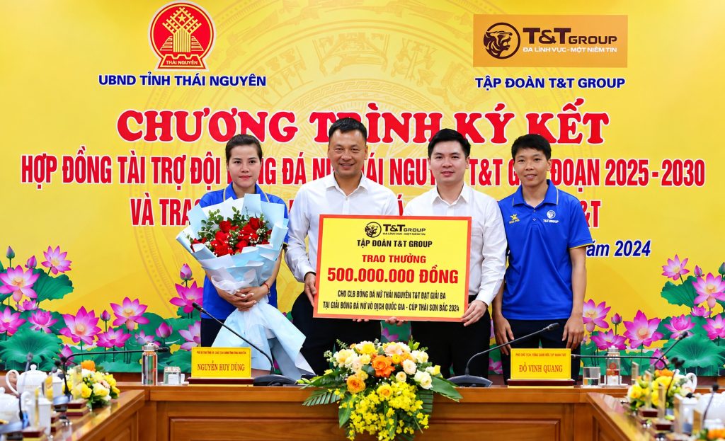 bau-hien-va-nhung-doi-bong-khong-mang-ten-ha-noi 4