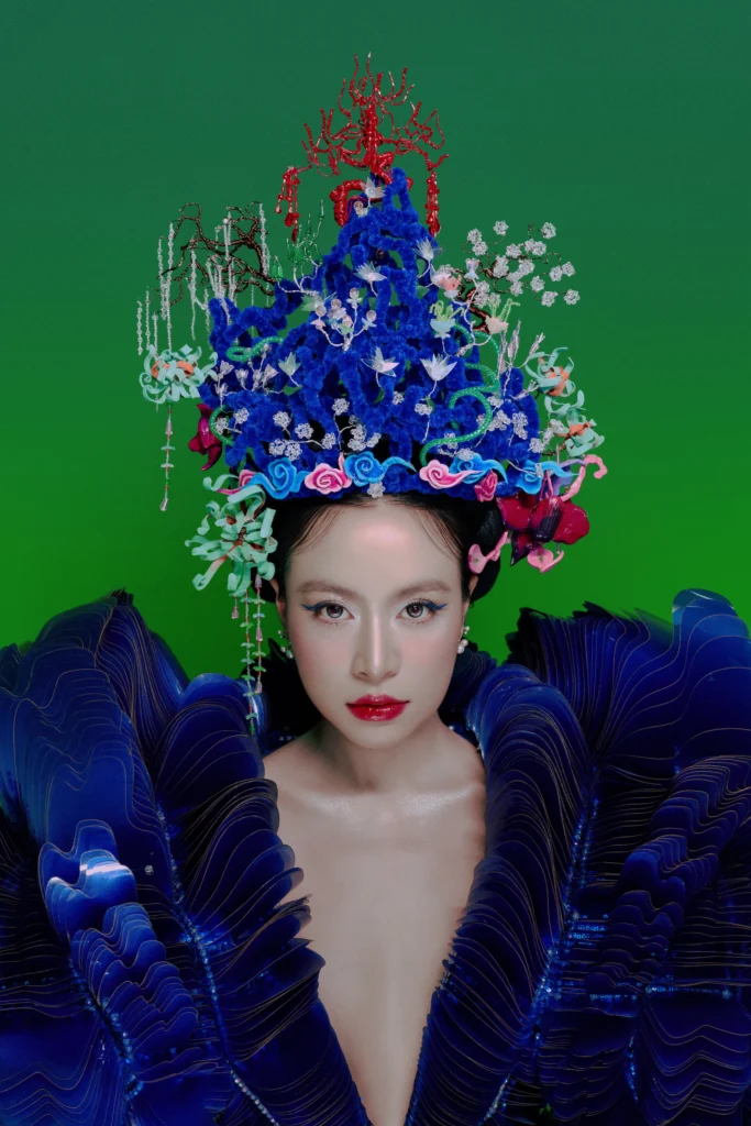 hoang-thuy-linh-tro-lai-voi-thay-dui